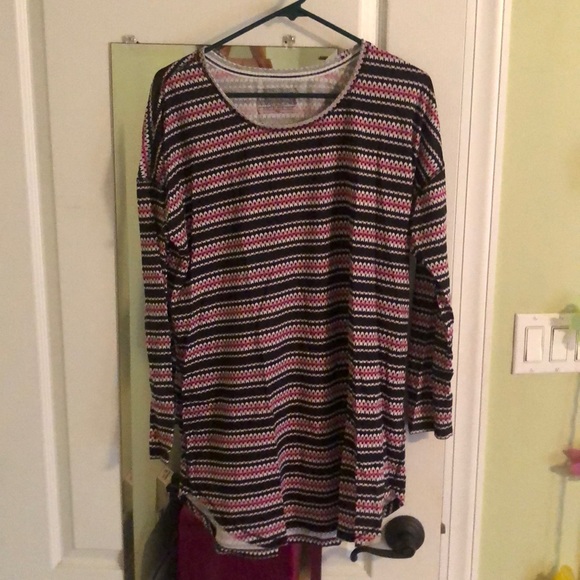 Lightweight Victoria's Secret Night Gown - Picture 4 of 5